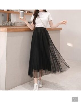 Parisian Collection Black Pleated Tulle Maxi Skirt Fairy Goth Balletcore Mesh